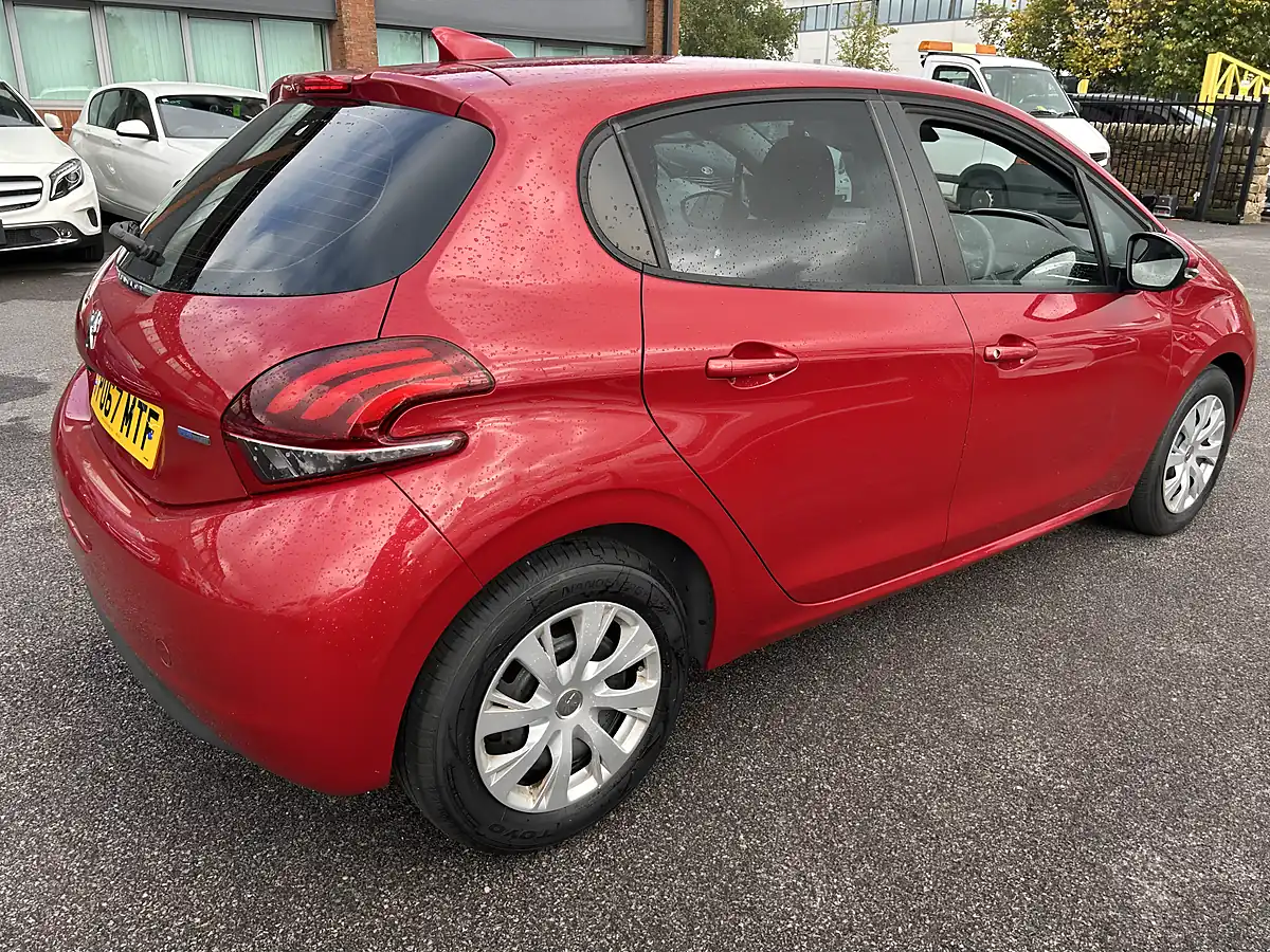 Used 2017 Peugeot 208 Red - Interior and Exterior details 5