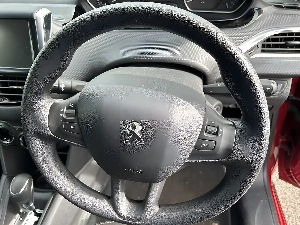 Used 2017 Peugeot 208 Red - Interior and Exterior details 8