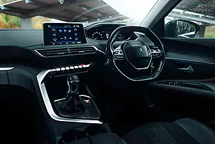 Used 2017 Peugeot 3008 Active Red - Interior and Exterior details 20