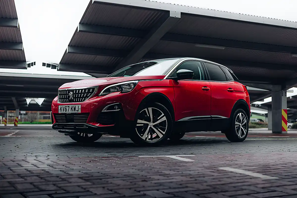 Used 2017 Peugeot 3008 Active Red - Interior and Exterior details 3
