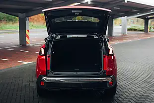 Used 2017 Peugeot 3008 Active Red - Interior and Exterior details 9