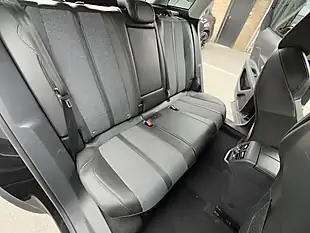 Used 2017 Peugeot 3008 Allure Black - Interior and Exterior details 16