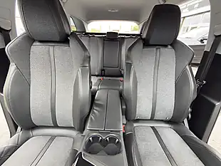 Used 2017 Peugeot 3008 Allure Black - Interior and Exterior details 18