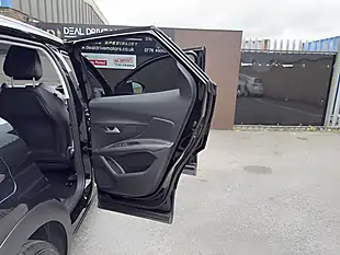 Used 2017 Peugeot 3008 Allure Black - Interior and Exterior details 9