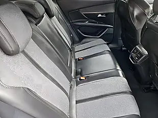 Used 2017 Peugeot 3008 Allure Blue White - Interior and Exterior details 13