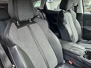 Used 2017 Peugeot 3008 Allure Blue White - Interior and Exterior details 15