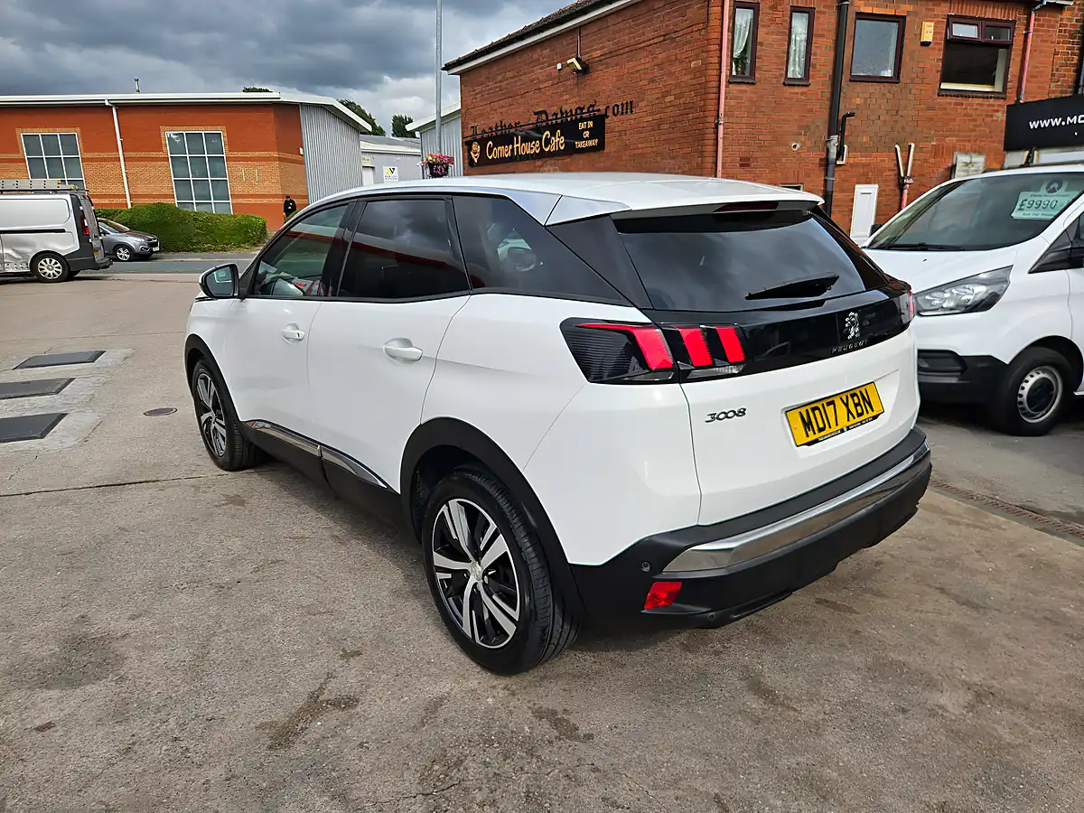 Used 2017 Peugeot 3008 Allure Blue White - Interior and Exterior details 19