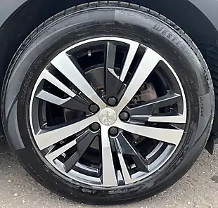 Used 2017 Peugeot 3008 Allure Bronze - Interior and Exterior details 17
