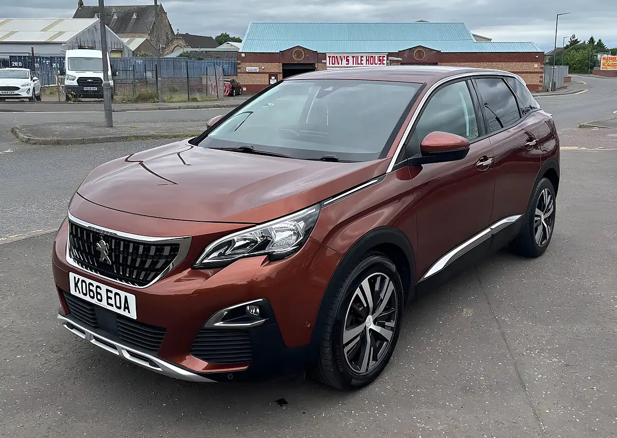 Used 2017 Peugeot 3008 Allure Bronze - Interior and Exterior details 4