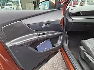 Used 2017 Peugeot 3008 Allure Bronze - Interior and Exterior details 13