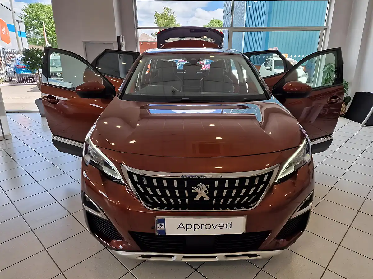 Used 2017 Peugeot 3008 Allure Bronze - Interior and Exterior details 2