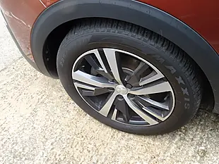 Used 2017 Peugeot 3008 Allure Bronze - Interior and Exterior details 16
