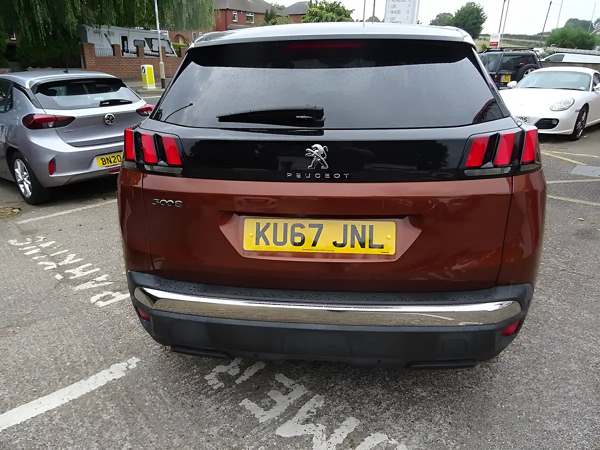 Used 2017 Peugeot 3008 Allure Bronze - Interior and Exterior details 4
