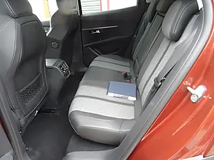 Used 2017 Peugeot 3008 Allure Bronze - Interior and Exterior details 9