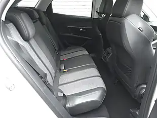Used 2017 Peugeot 3008 Allure Eat White - Interior and Exterior details 14