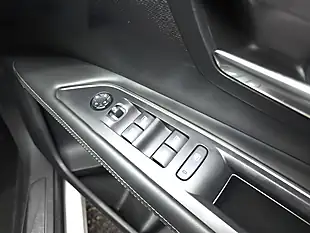 Used 2017 Peugeot 3008 Allure Eat White - Interior and Exterior details 17