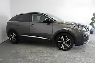 Used 2017 Peugeot 3008 Allure Grey - Interior and Exterior details 3