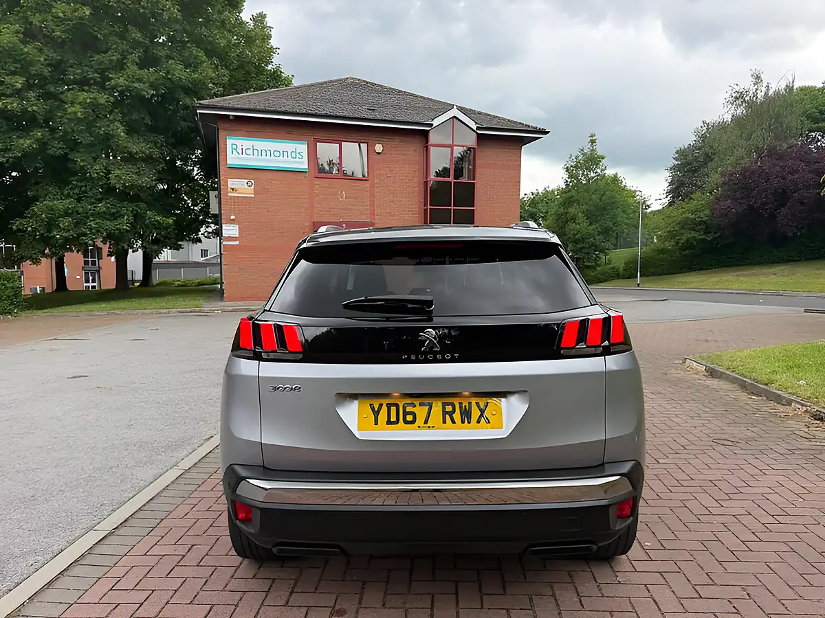 Used 2017 Peugeot 3008 Allure Grey - Interior and Exterior details 12
