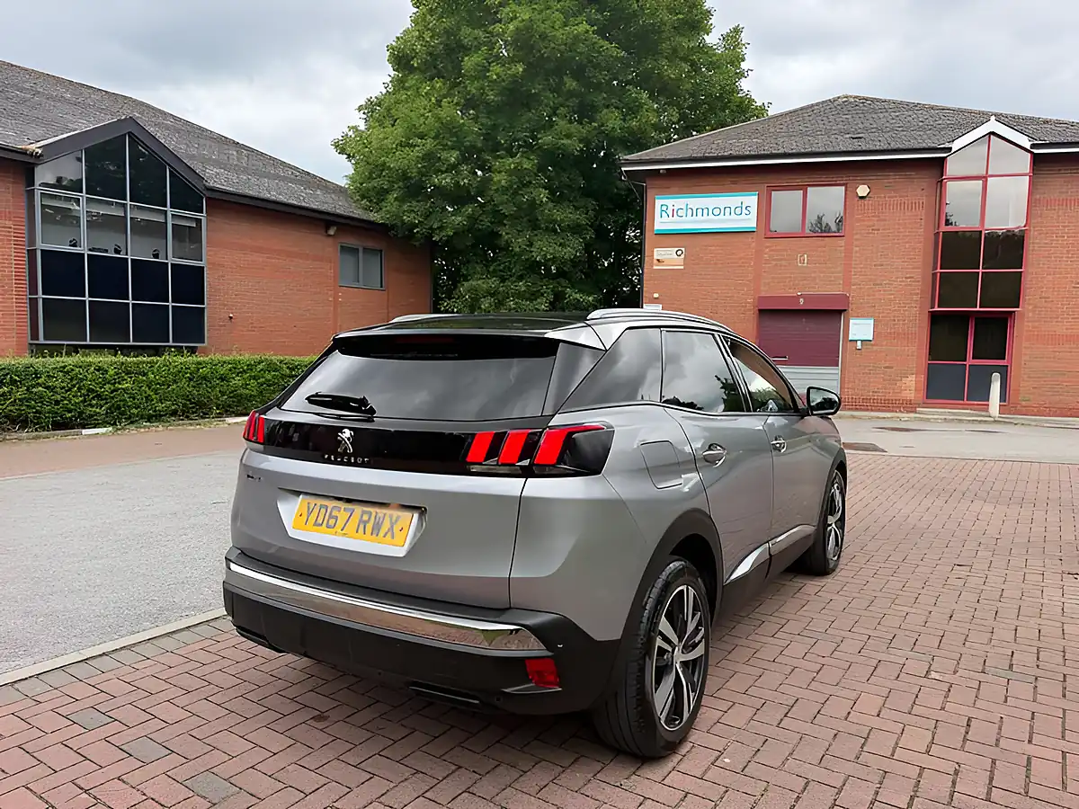 Used 2017 Peugeot 3008 Allure Grey - Interior and Exterior details 16