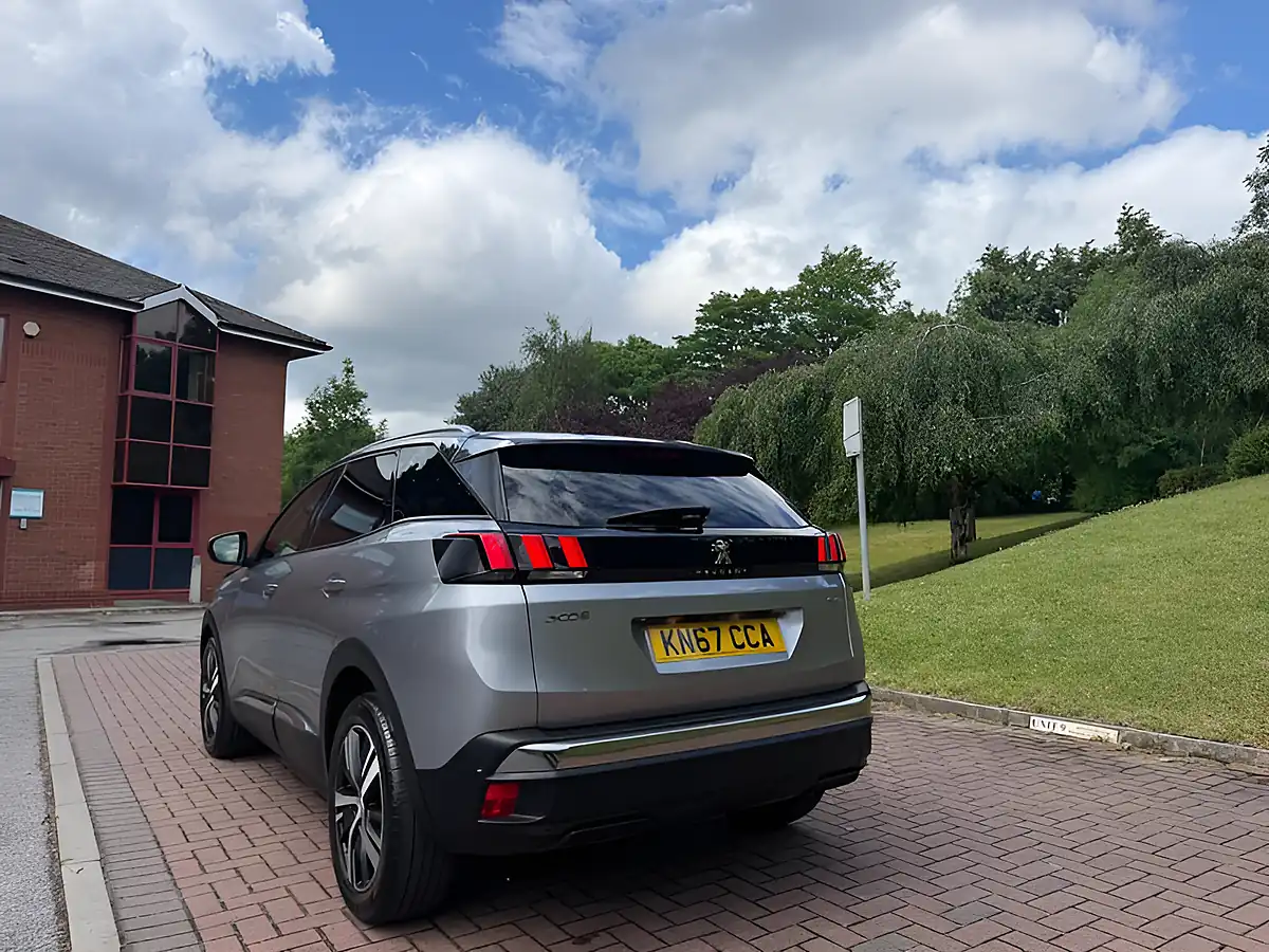 Used 2017 Peugeot 3008 Allure Grey - Interior and Exterior details 13