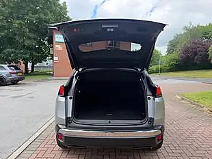 Used 2017 Peugeot 3008 Allure Grey - Interior and Exterior details 16