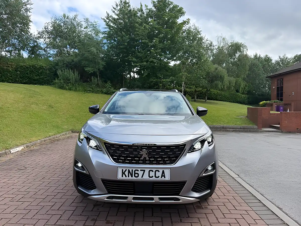 Used 2017 Peugeot 3008 Allure Grey - Interior and Exterior details 2