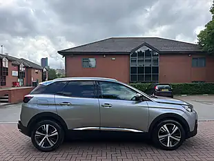 Used 2017 Peugeot 3008 Allure Grey - Interior and Exterior details 9