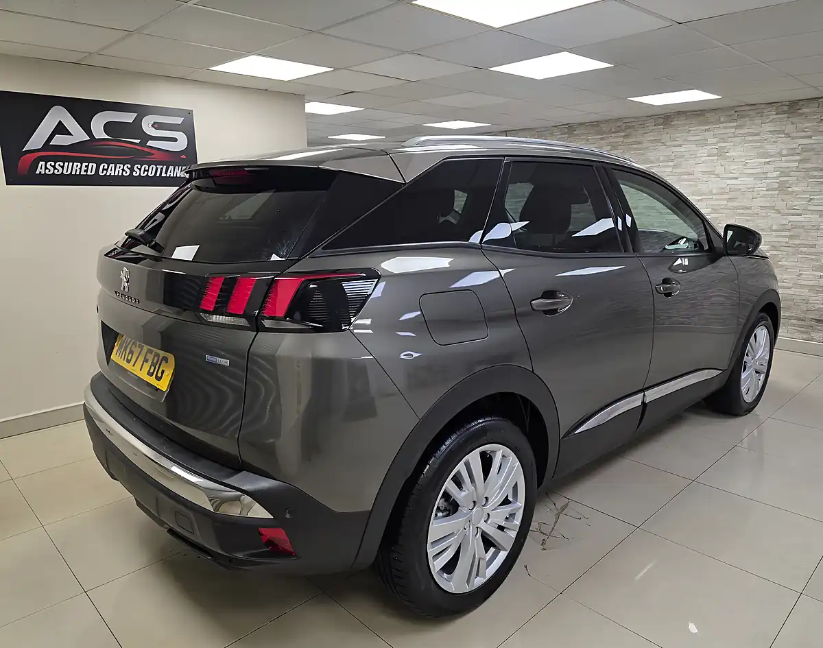 Used 2017 Peugeot 3008 Allure Grey - Interior and Exterior details 3