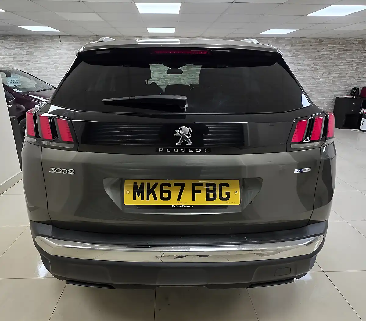 Used 2017 Peugeot 3008 Allure Grey - Interior and Exterior details 6
