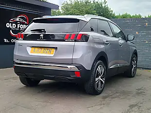 Used 2017 Peugeot 3008 Allure Grey - Interior and Exterior details 13