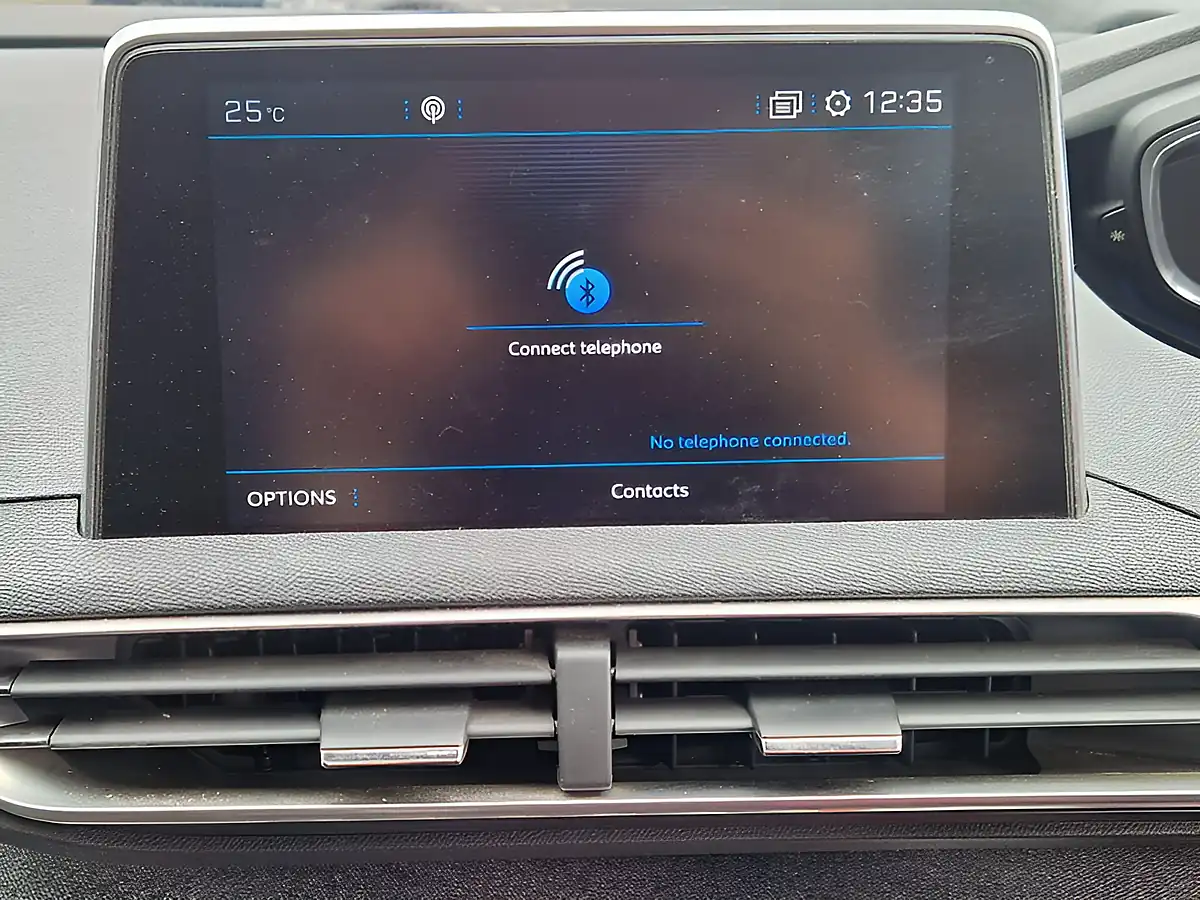 Used 2017 Peugeot 3008 Allure Grey - Interior and Exterior details 19