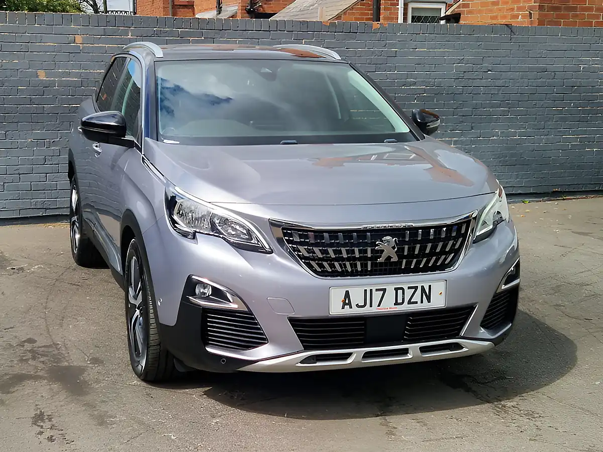 Used 2017 Peugeot 3008 Allure Grey - Interior and Exterior details 3