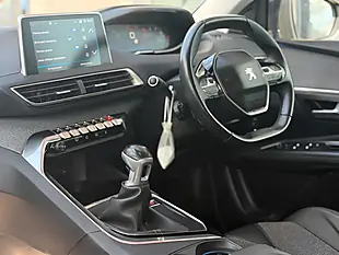 Used 2017 Peugeot 3008 Allure Grey - Interior and Exterior details 3