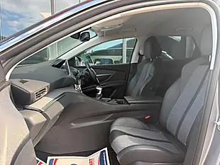 Used 2017 Peugeot 3008 Allure Grey - Interior and Exterior details 4