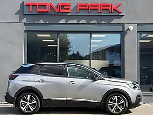 Used 2017 Peugeot 3008 Allure Grey - Interior and Exterior details 7
