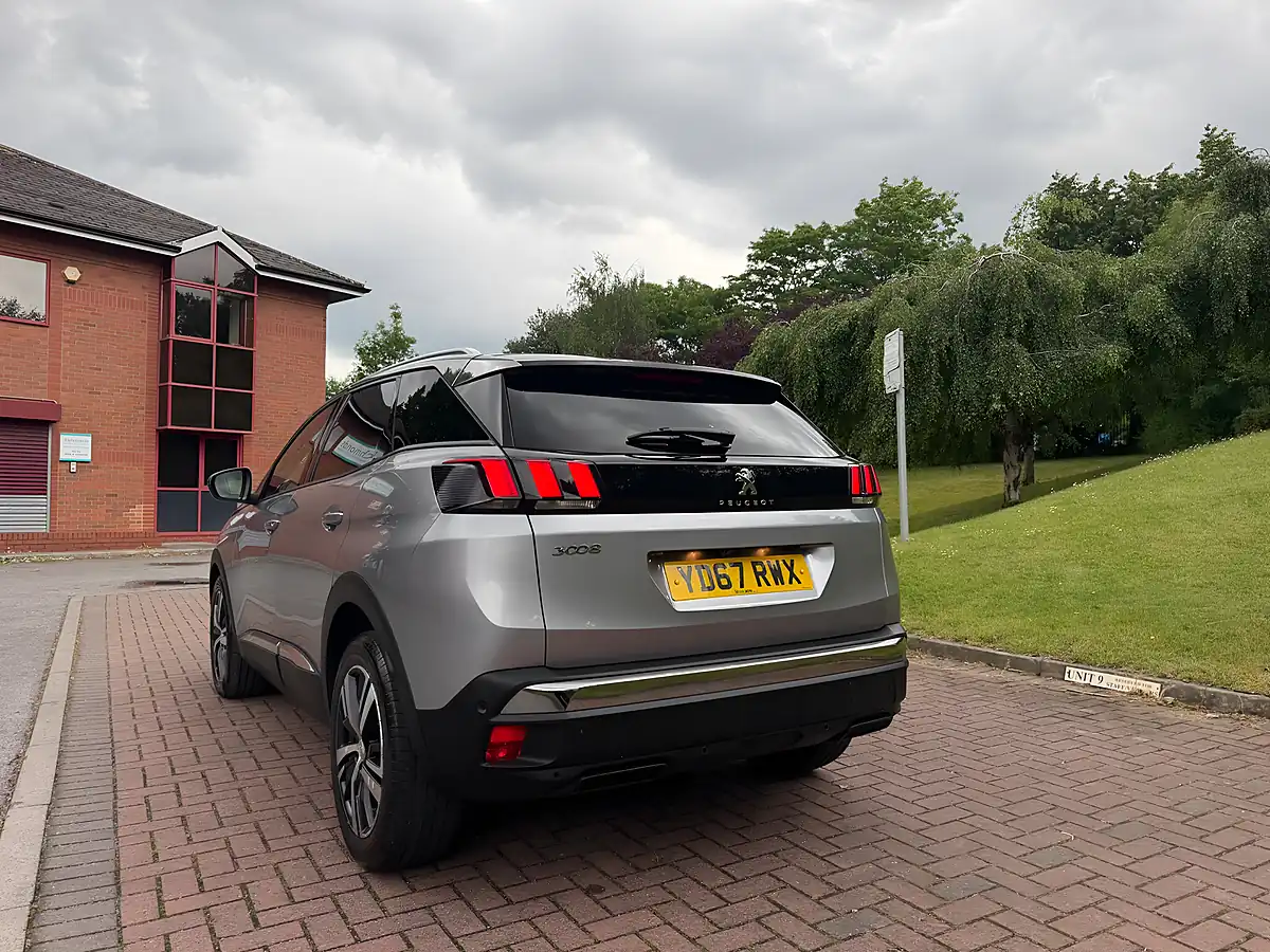 Used 2017 Peugeot 3008 Allure Grey - Interior and Exterior details 10