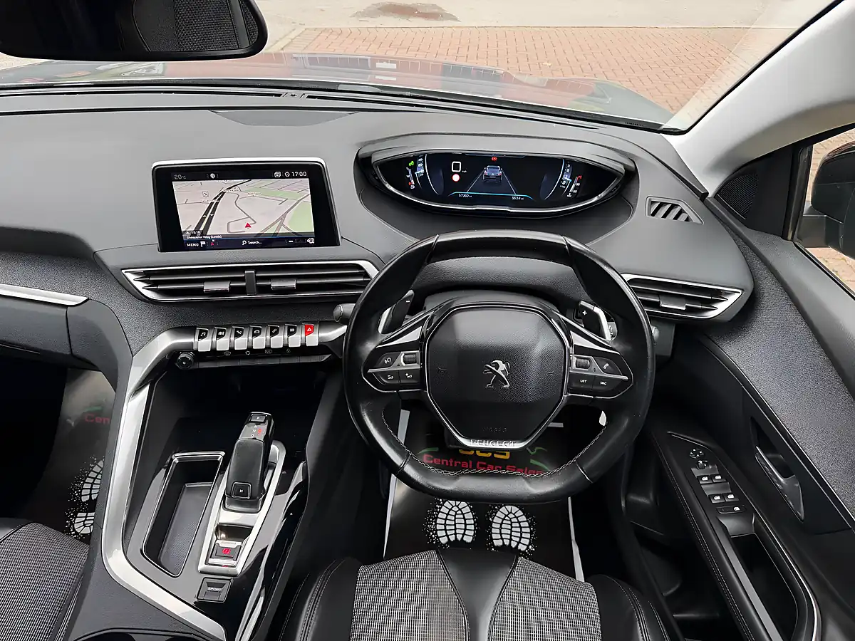 Used 2017 Peugeot 3008 Allure Grey - Interior and Exterior details 14