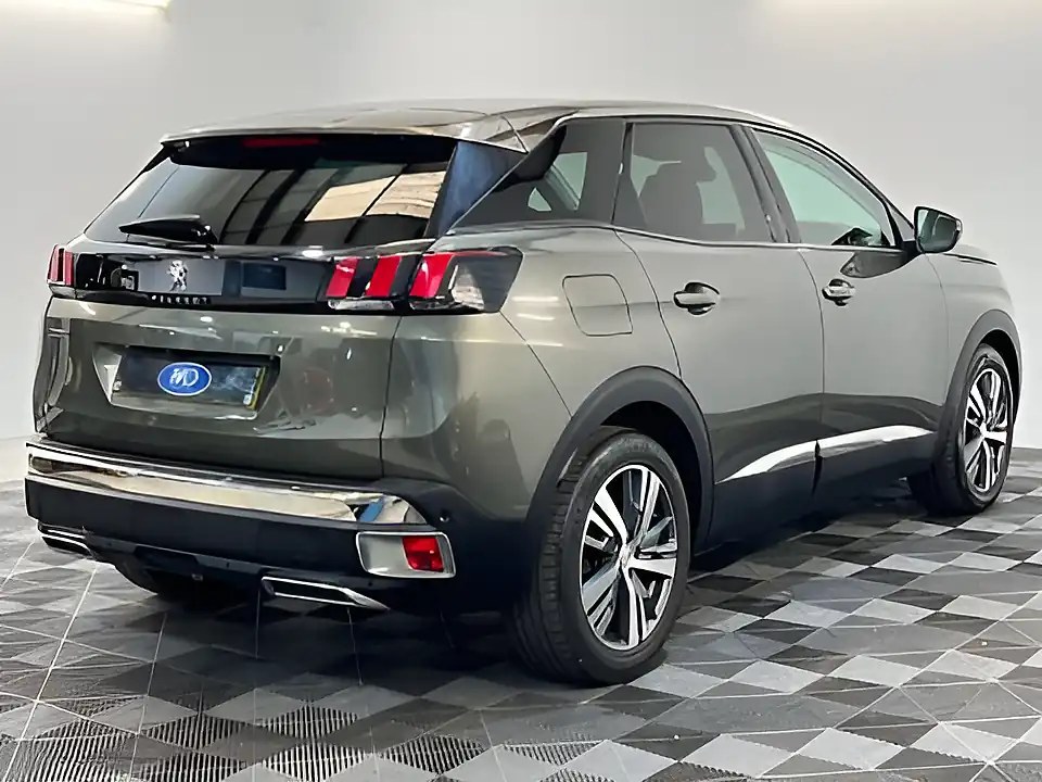 Used 2017 Peugeot 3008 Allure Grey - Interior and Exterior details 3
