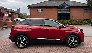 Used 2017 Peugeot 3008 Allure - Interior and Exterior details 5