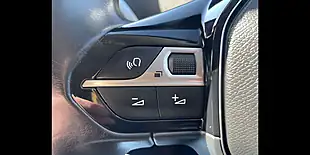 Used 2017 Peugeot 3008 Allure Magenta Red Metallic - Interior and Exterior details 15