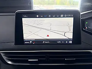 Used 2017 Peugeot 3008 Allure Red - Interior and Exterior details 18