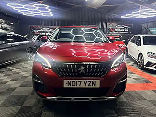 Used 2017 Peugeot 3008 Allure Red - Interior and Exterior details 4