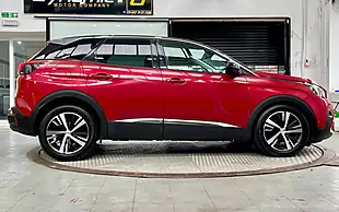 Used 2017 Peugeot 3008 Allure Red - Interior and Exterior details 11