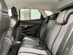 Used 2017 Peugeot 3008 Allure Red - Interior and Exterior details 16