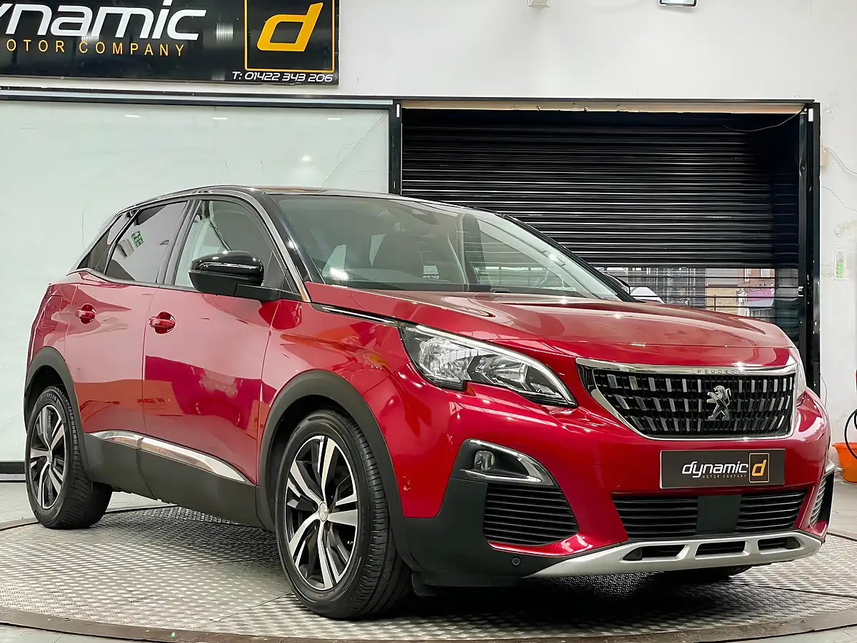 Used 2017 Peugeot 3008 Allure Red - Interior and Exterior details 2