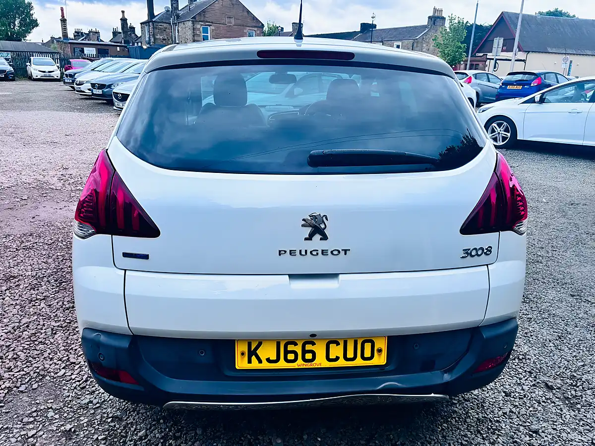 Used 2017 Peugeot 3008 Allure White - Interior and Exterior details 13