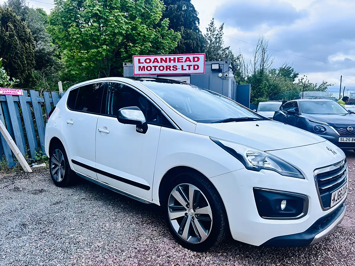 Used 2017 Peugeot 3008 Allure White - Interior and Exterior details 3