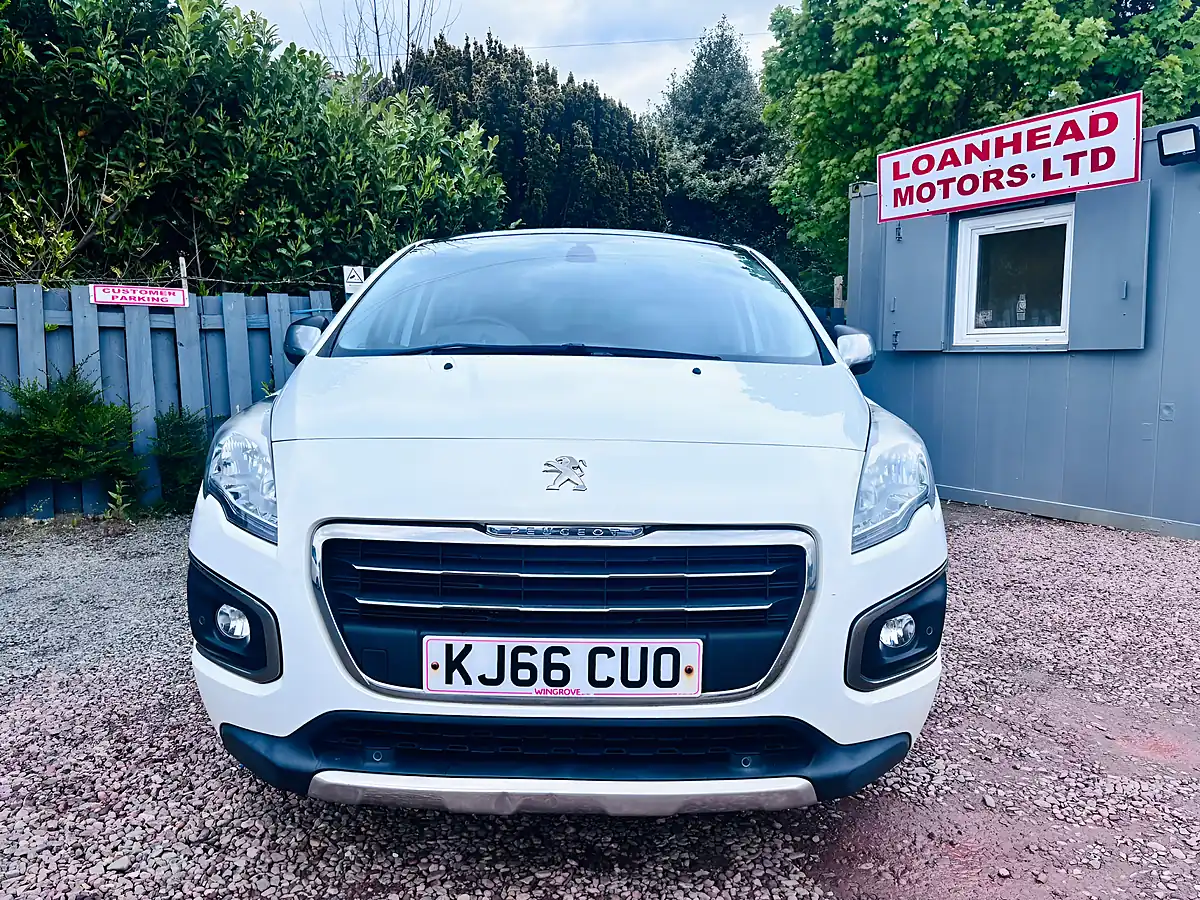 Used 2017 Peugeot 3008 Allure White - Interior and Exterior details 4