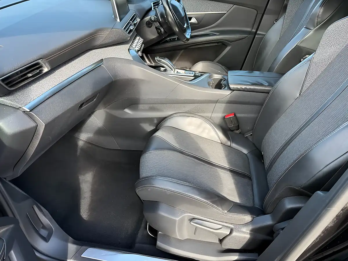 Used 2017 Peugeot 3008 GT Line Black - Interior and Exterior details 10