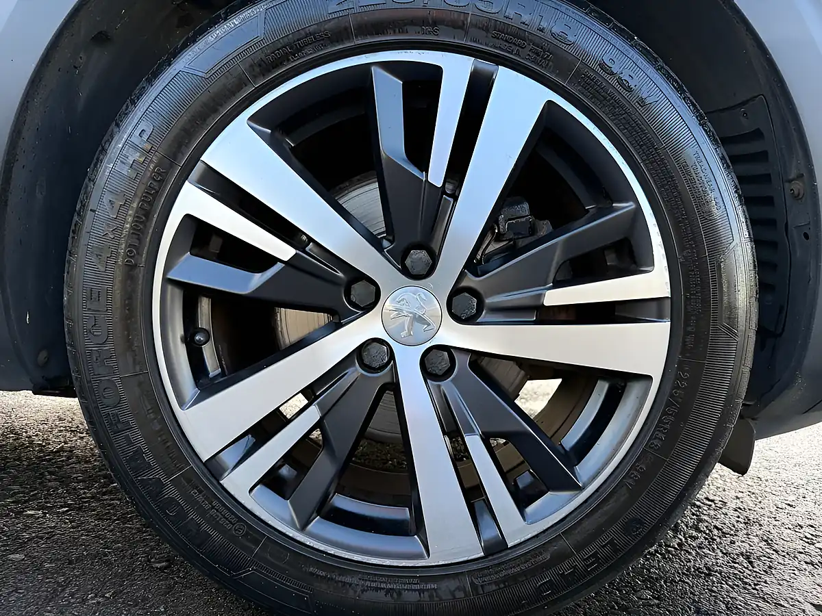 Used 2017 Peugeot 3008 GT Line Black - Interior and Exterior details 8